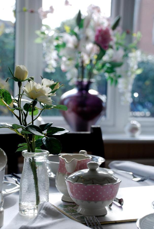Cherry Tree House Bed and Breakfast Μπόρνμουθ Εξωτερικό φωτογραφία
